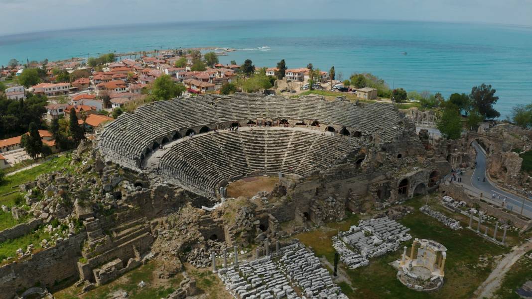 Antalya rekor kırdı: Bir günde 104 bin 359 yabancı ziyaretçi! 1
